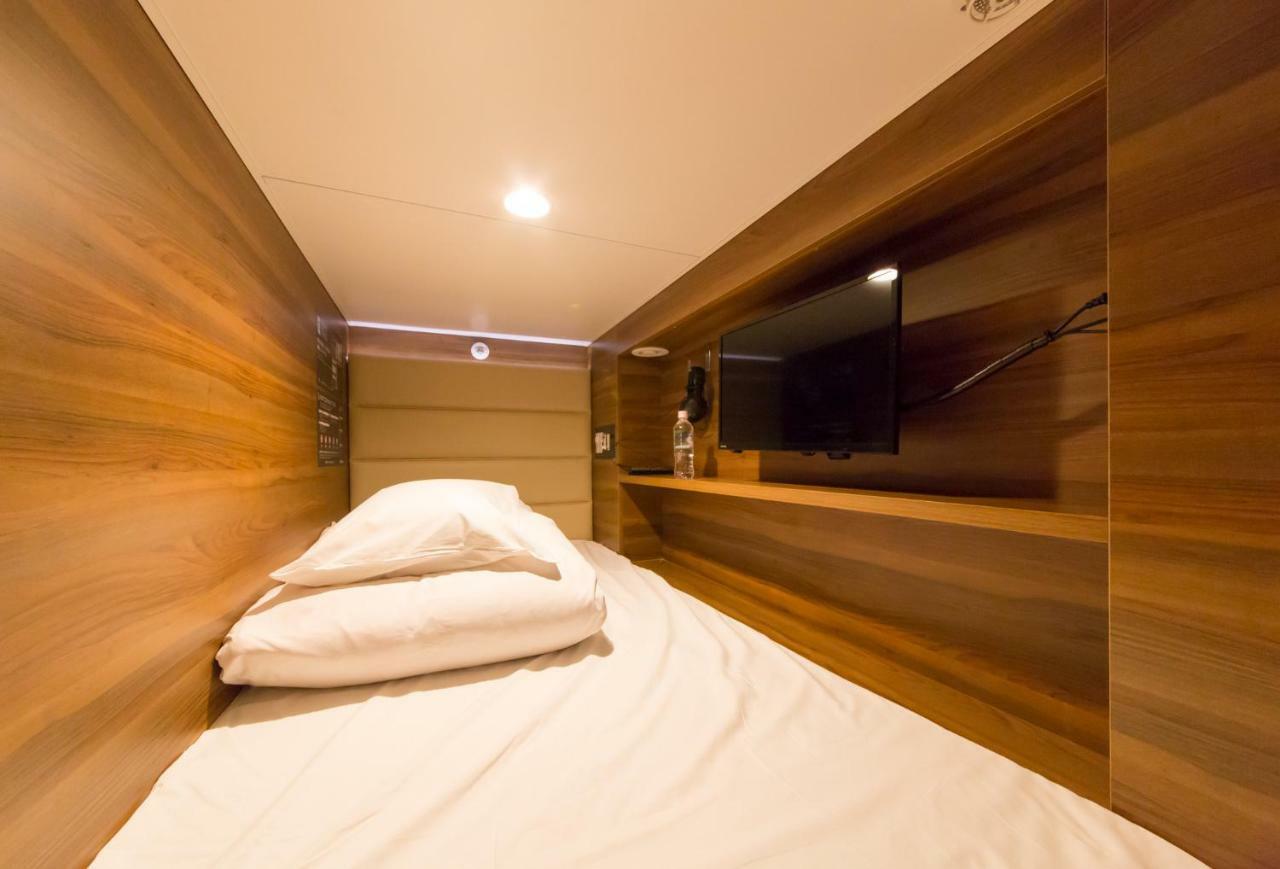 Sauna & Capsule Amza โอซาก้า ภายนอก รูปภาพ